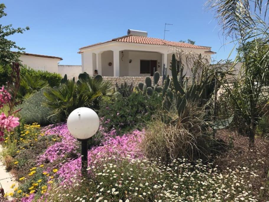Villa Eugenia In Campomarino Di Maruggio, Puglia - Casa Vacanze Exterior foto